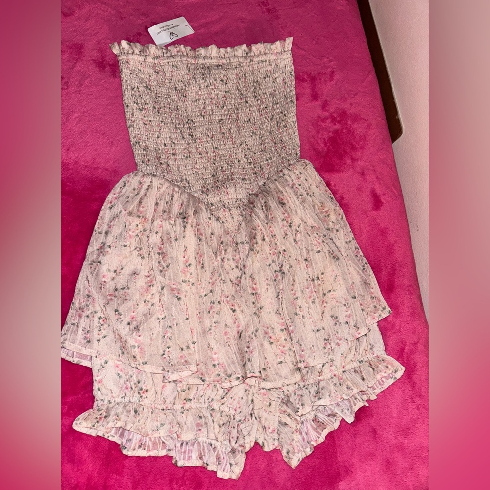 A Perfect Weekend Night Out Mini Dress with Matching Short Pants Size Small